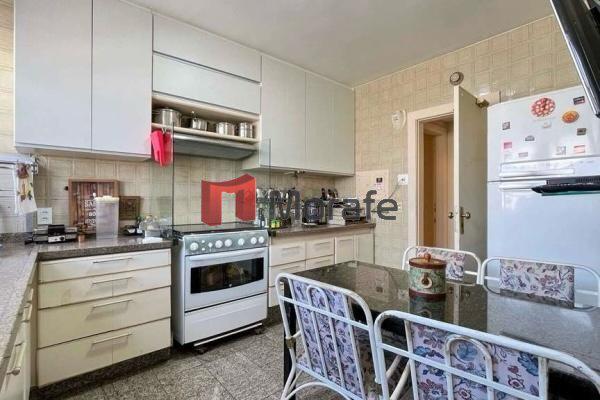 Apartamento, Funcionários, 4 Quartos, 2 Vagas, 1 Suíte