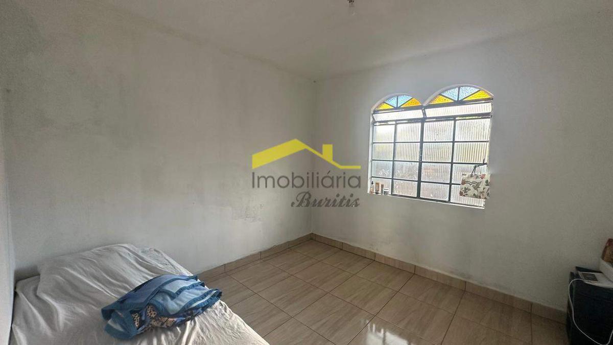 Casa, Palmeiras, 2 Quartos, 6 Vagas, 1 Suíte