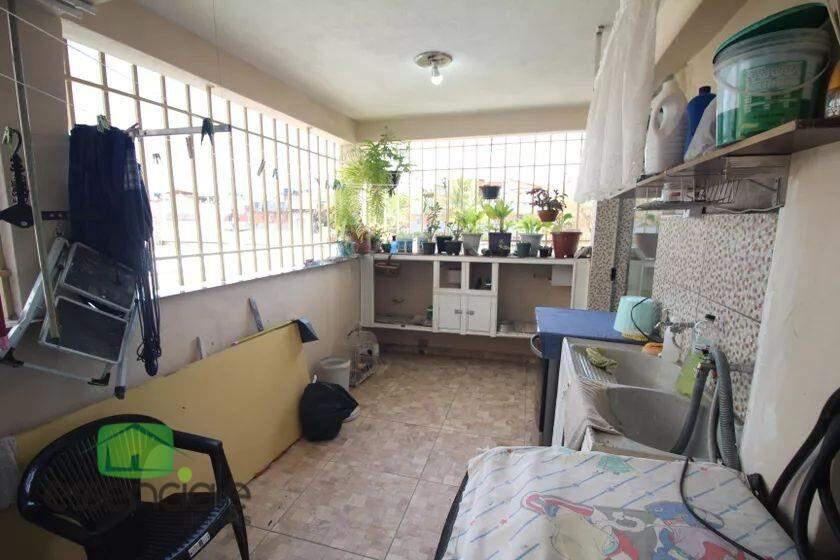Apartamento, Santa Cruz Industrial, 2 Quartos, 1 Vaga