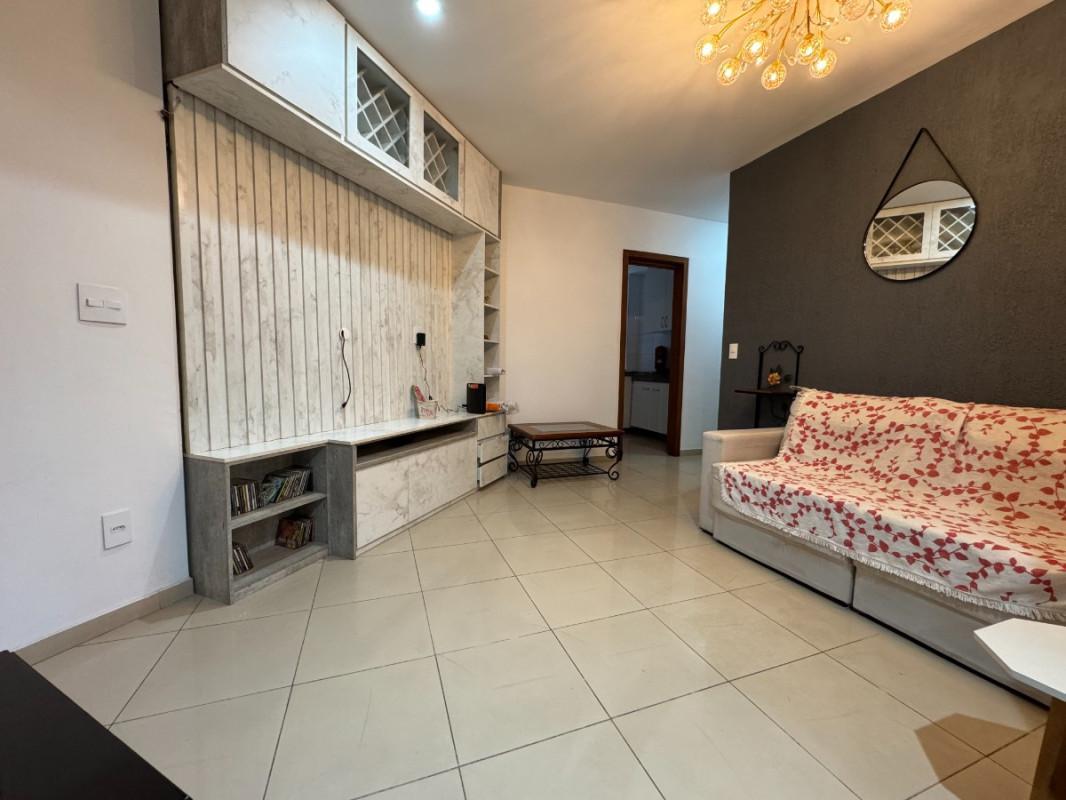 Apartamento, Sagrada Família, 2 Quartos, 1 Vaga, 1 Suíte