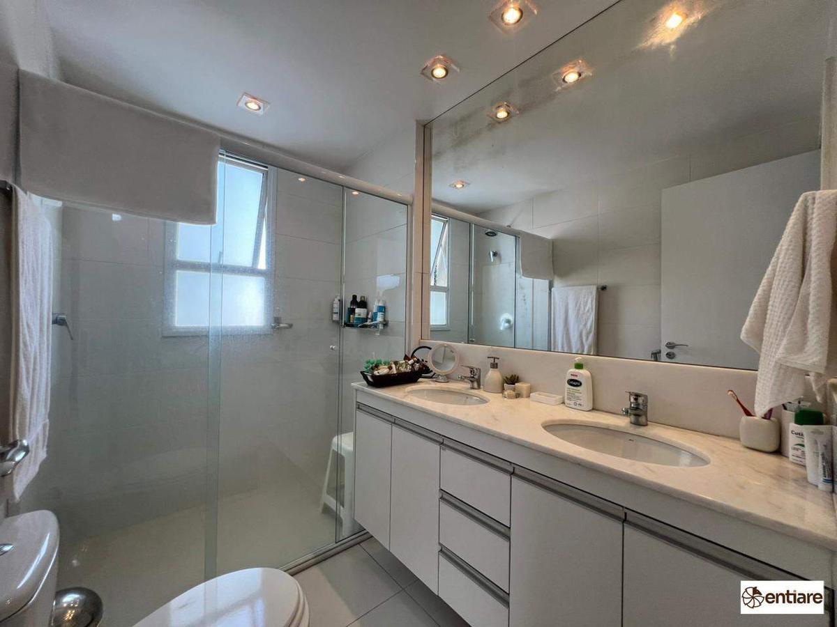 Apartamento, Coração de Jesus, 4 Quartos, 3 Vagas, 2 Suítes