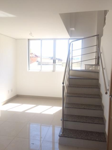 Cobertura, Cachoeirinha, 3 Quartos, 2 Vagas, 1 Suíte