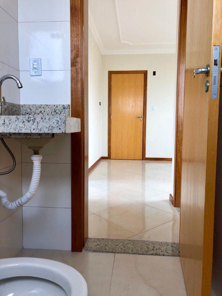 Apartamento, Santa Mônica, 2 Quartos, 1 Vaga, 0 Suíte