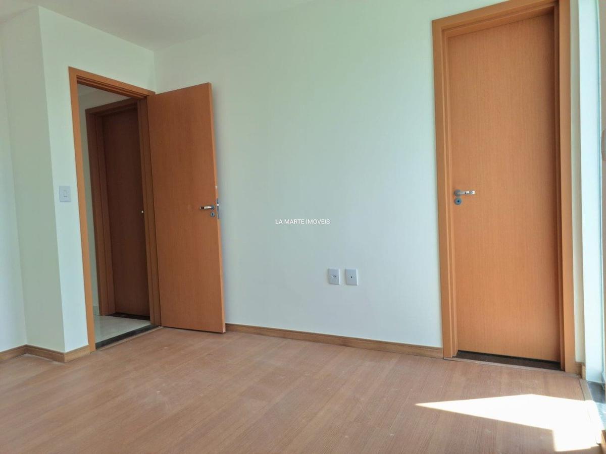 Apartamento, Santa Cruz Industrial, 3 Quartos, 2 Vagas, 1 Suíte