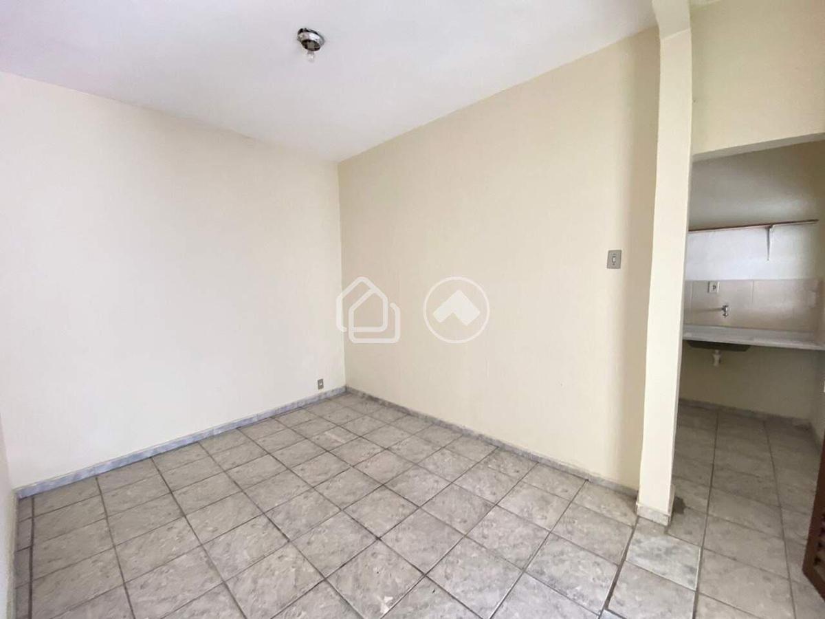 Quitinete, Ressaca, 1 Quarto