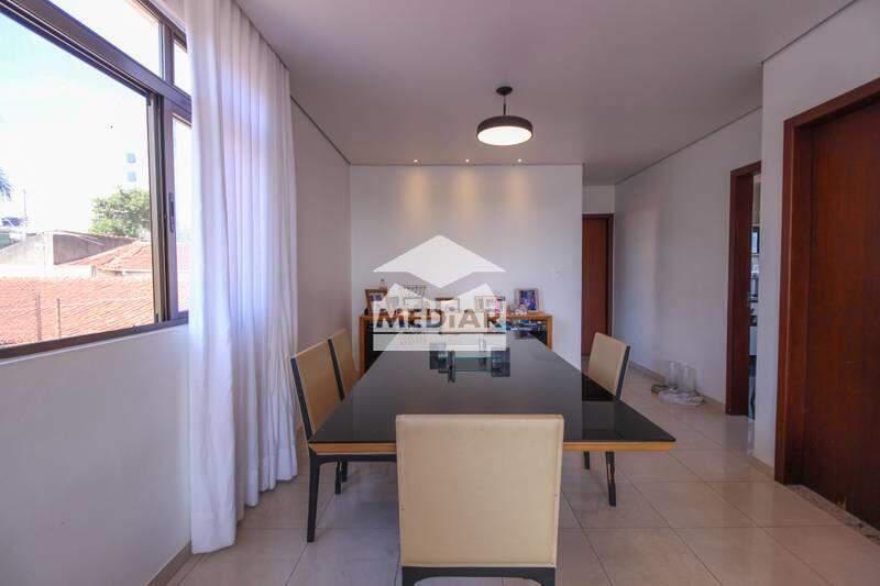 Apartamento, Liberdade, 4 Quartos, 2 Vagas, 1 Suíte