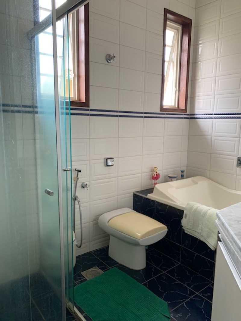 Casa, Castelo, 4 Quartos, 5 Vagas, 1 Suíte