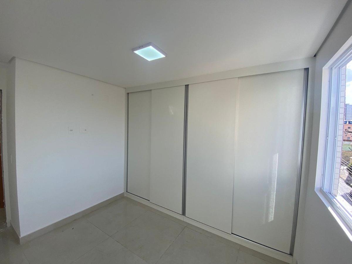 Apartamento, Sagrada Família, 1 Quarto, 2 Vagas