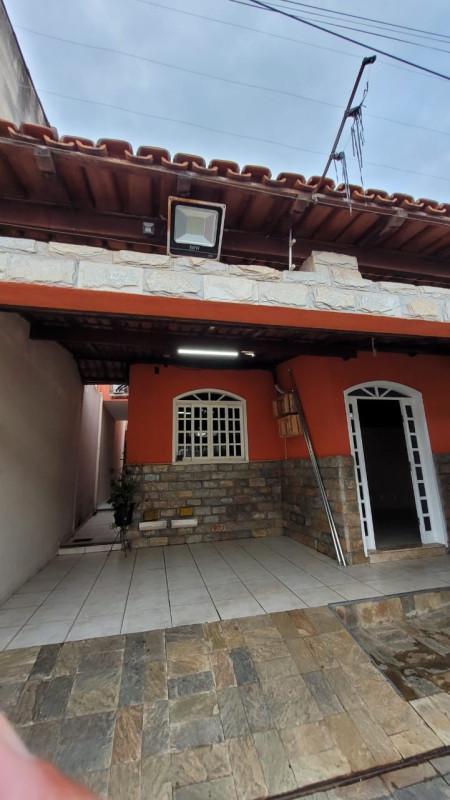 Casa, Tirol (barreiro), 3 Quartos, 2 Vagas, 1 Suíte