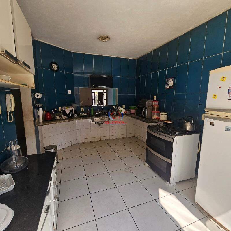 Casa, Ouro Preto, 4 Quartos, 2 Vagas, 2 Suítes