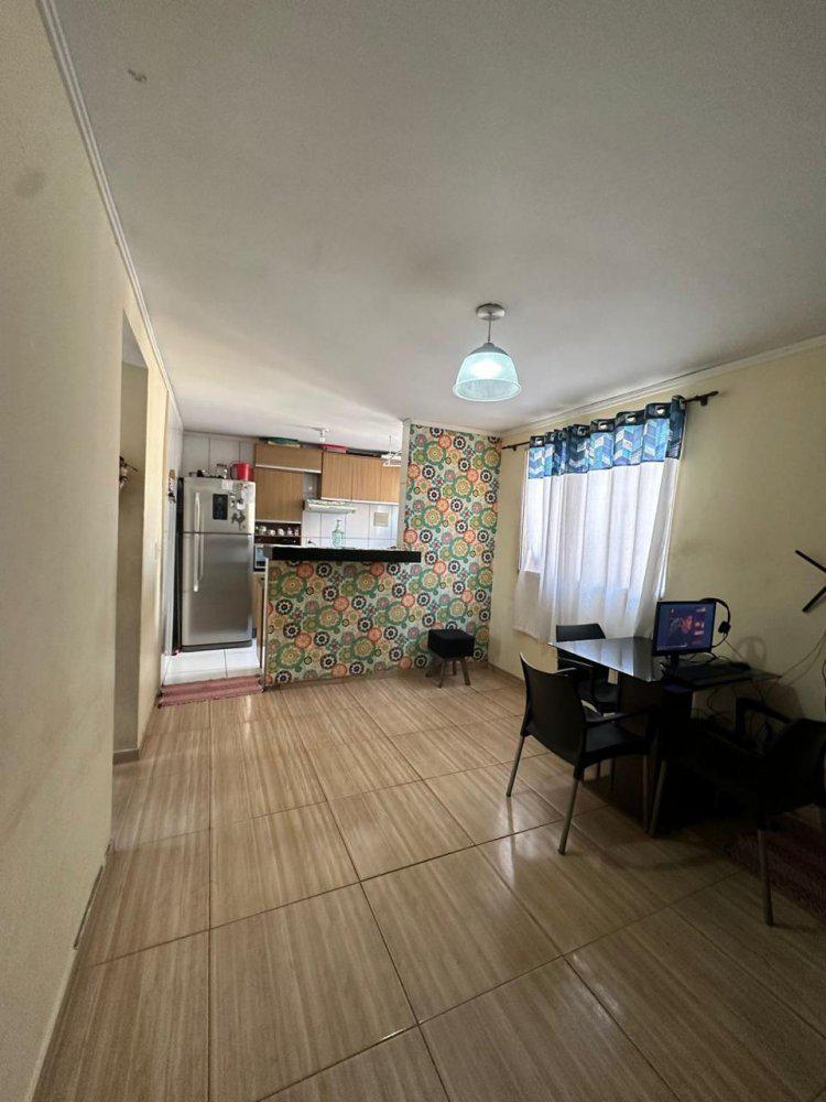 Apartamento, Vila das Flores, 2 Quartos, 1 Vaga