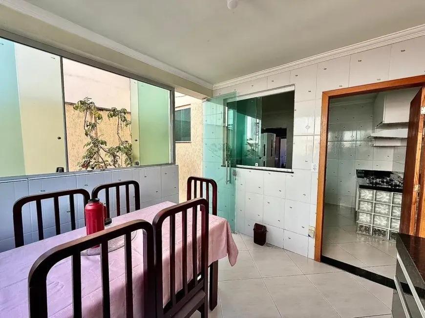 Casa, Piratininga (venda Nova), 3 Quartos, 2 Vagas