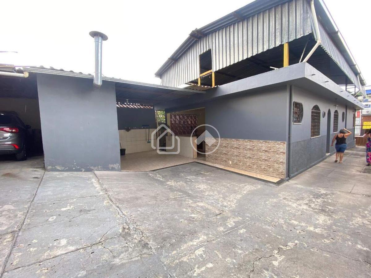 Casa, Dom Bosco, 3 Quartos, 8 Vagas