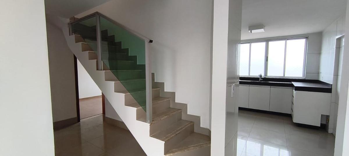 Cobertura, Santa Rosa, 4 Quartos, 2 Vagas, 2 Suítes