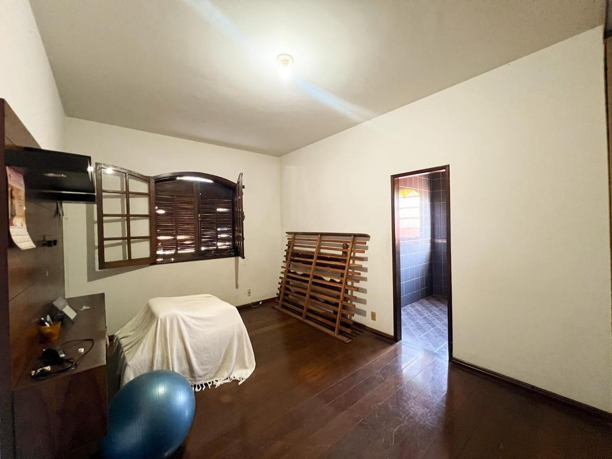 Casa, Serrano, 5 Quartos, 4 Vagas, 1 Suíte