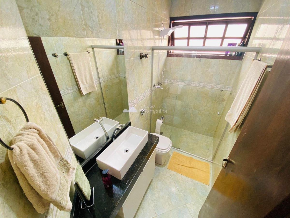 Casa, Trevo, 3 Quartos, 8 Vagas, 1 Suíte