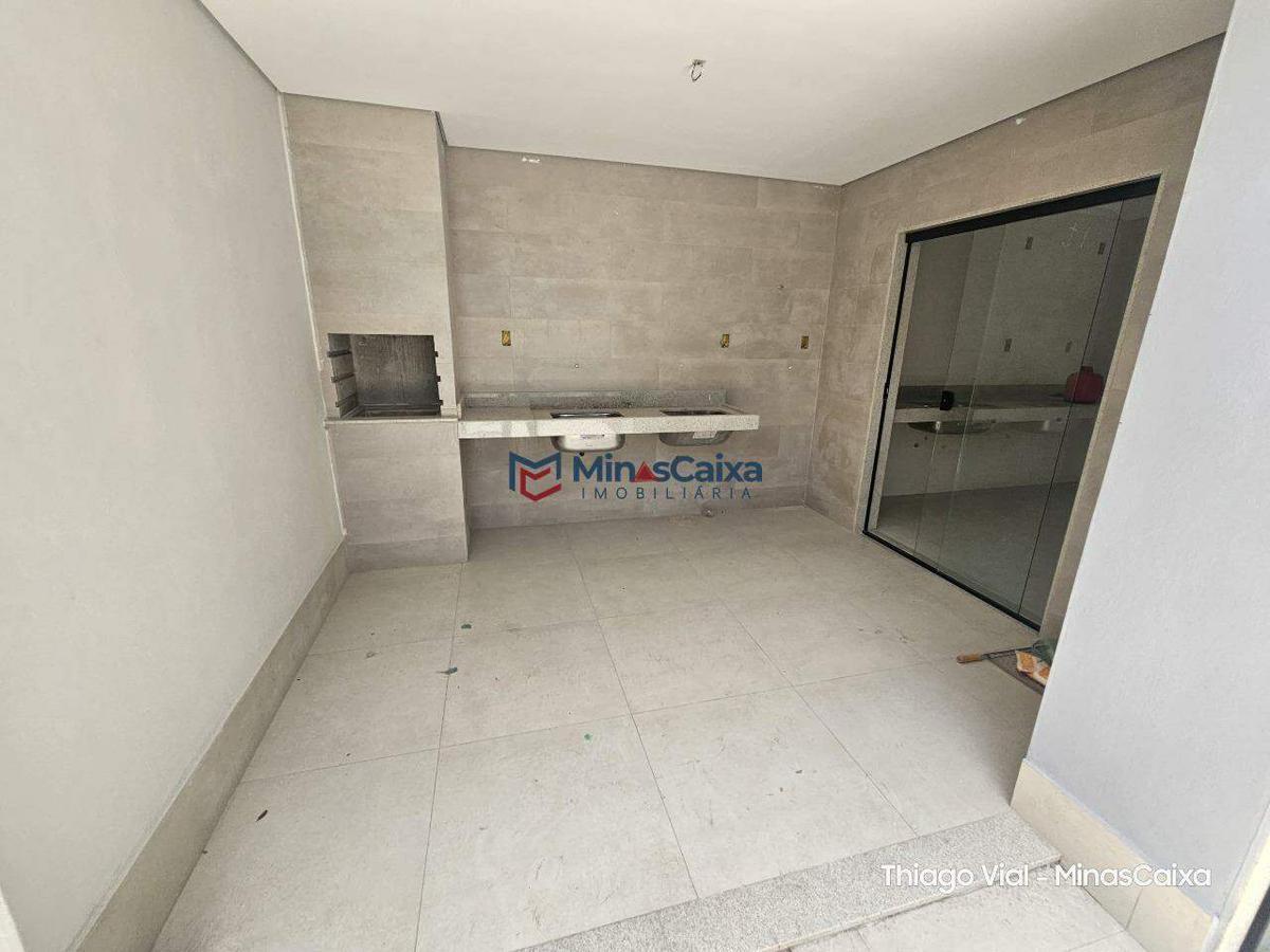 Casa, Quitandinha, 3 Quartos, 1 Vaga, 1 Suíte