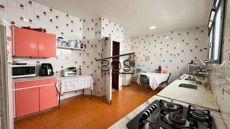 Casa, Serra, 7 Quartos, 8 Vagas, 2 Suítes