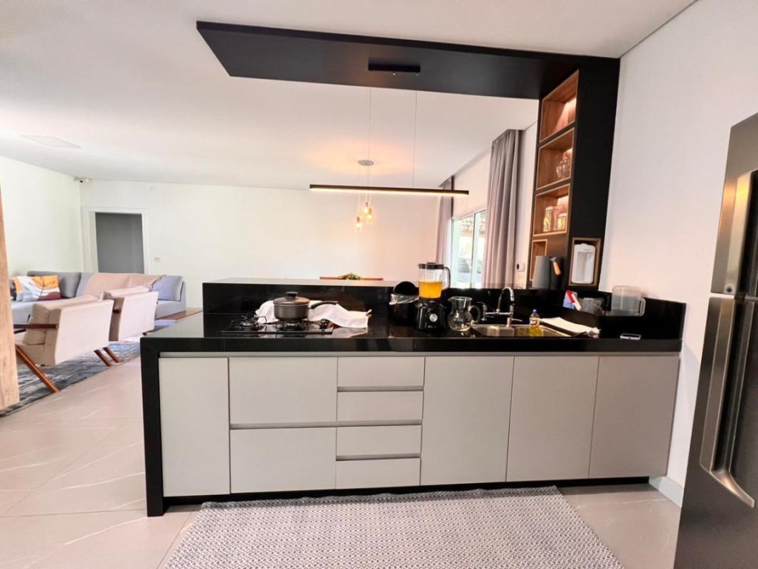 Casa, Jardim Encantado, 2 Quartos, 2 Vagas, 1 Suíte