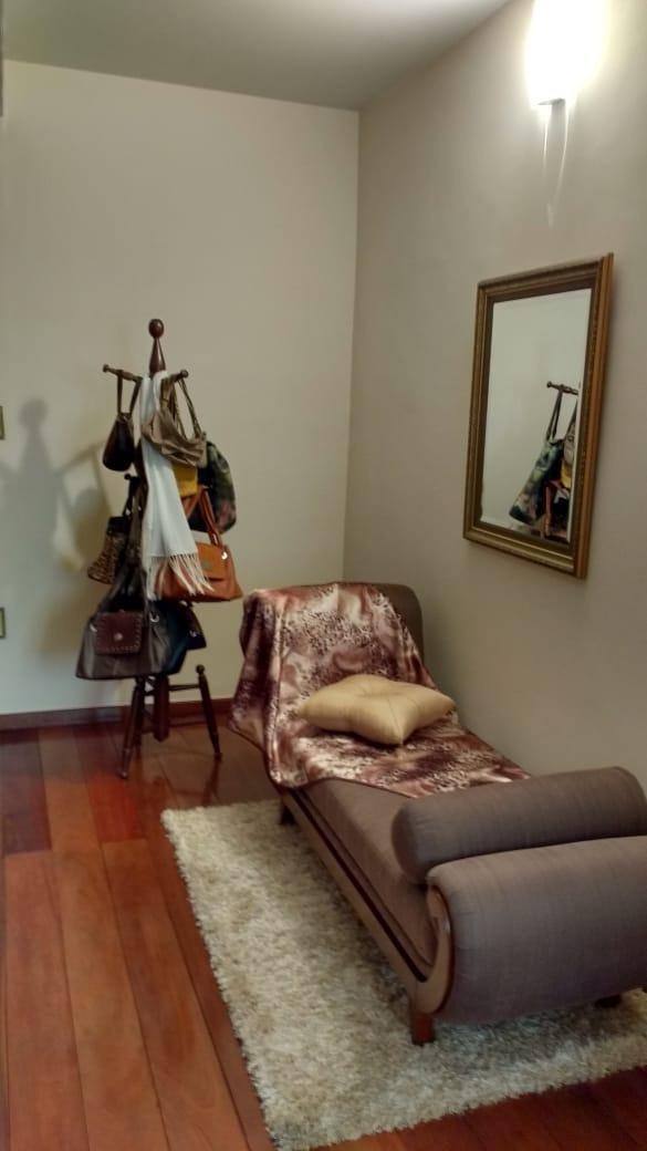 Casa, Madre Gertrudes, 4 Quartos, 4 Vagas, 1 Suíte