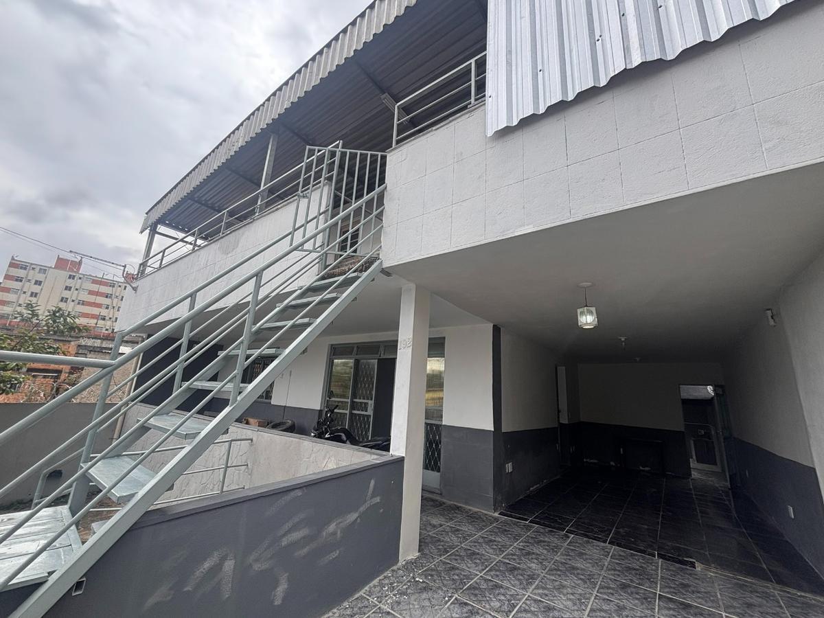 Casa, Planalto, 2 Quartos, 1 Vaga, 2 Suítes