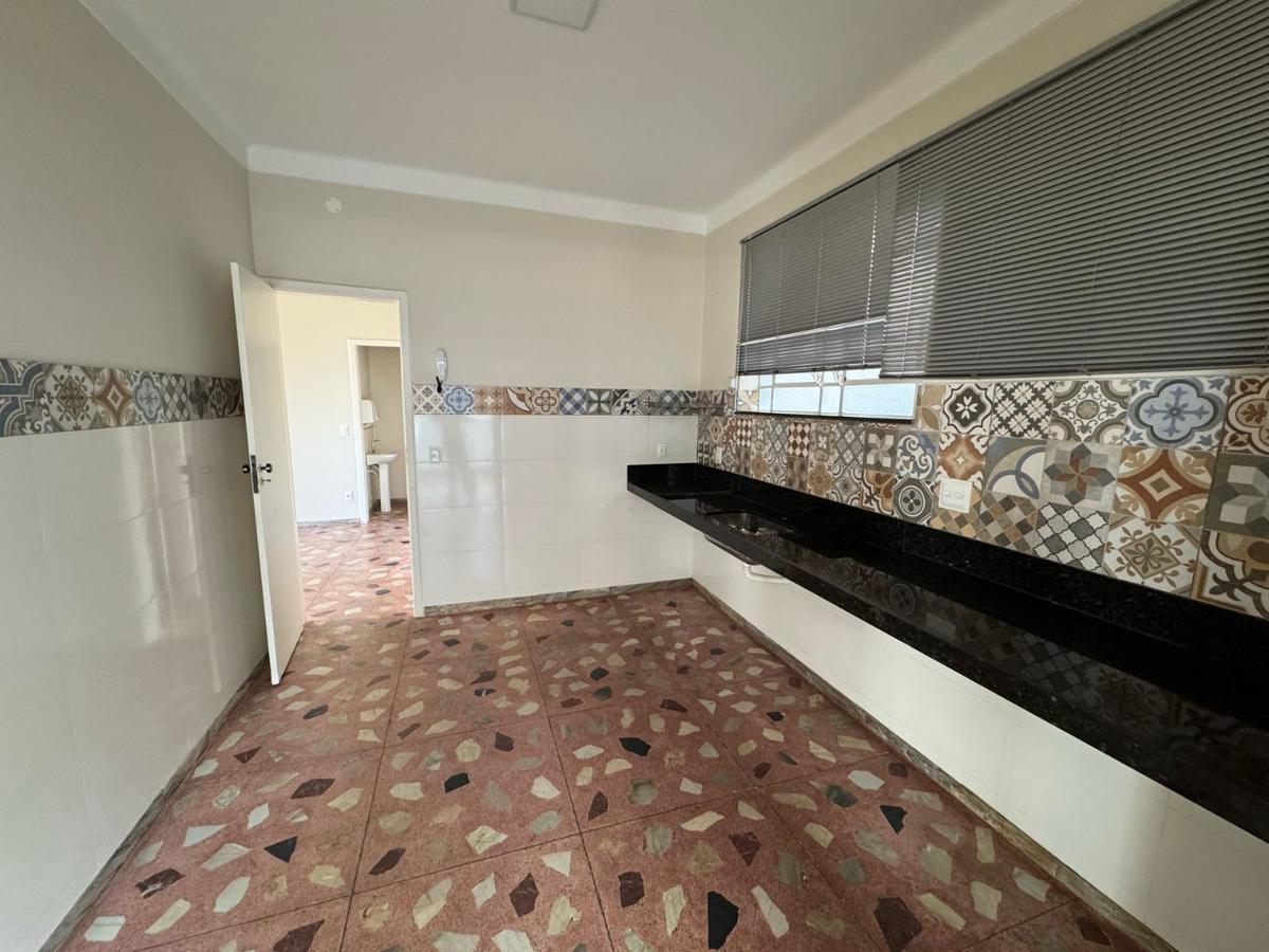 Casa, Colégio Batista, 3 Quartos, 1 Vaga