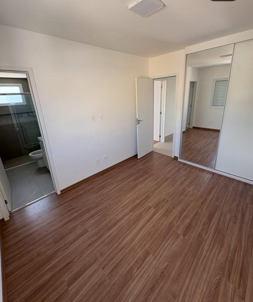 Apartamento, Esplanada, 2 Quartos, 1 Vaga, 1 Suíte