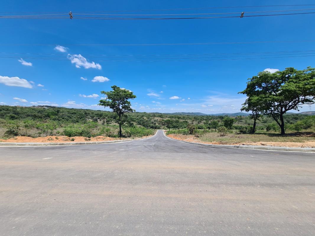 Lote, Novo Retiro, 0 Quarto, 0 Vaga