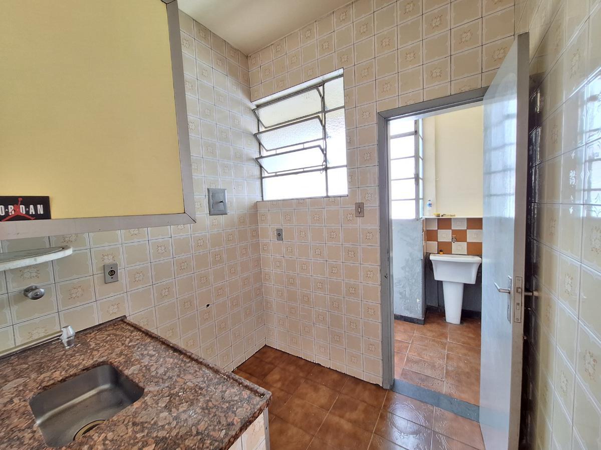 Apartamento, Carlos Prates, 2 Quartos, 0 Vaga