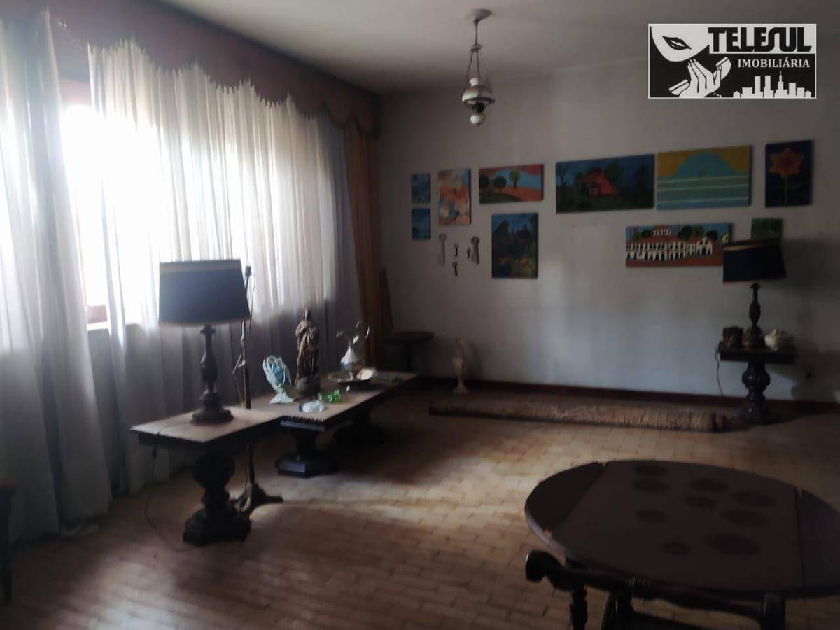 Casa, Centro, 4 Quartos, 0 Vaga, 1 Suíte
