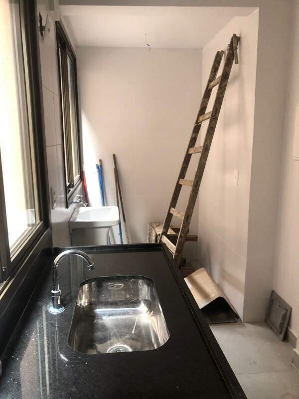 Apartamento, Sagrada Família, 2 Quartos, 1 Vaga, 1 Suíte