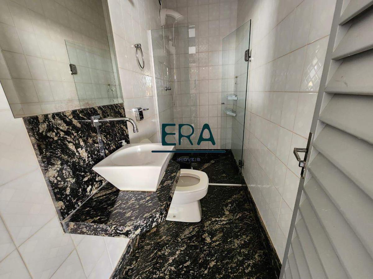 Casa, Santa Lúcia, 5 Quartos, 4 Vagas, 2 Suítes