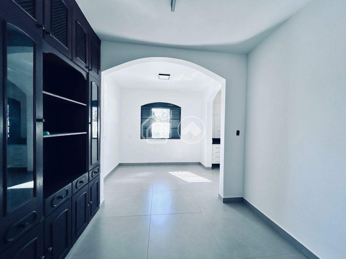 Casa, Palmeiras, 5 Quartos, 10 Vagas, 2 Suítes