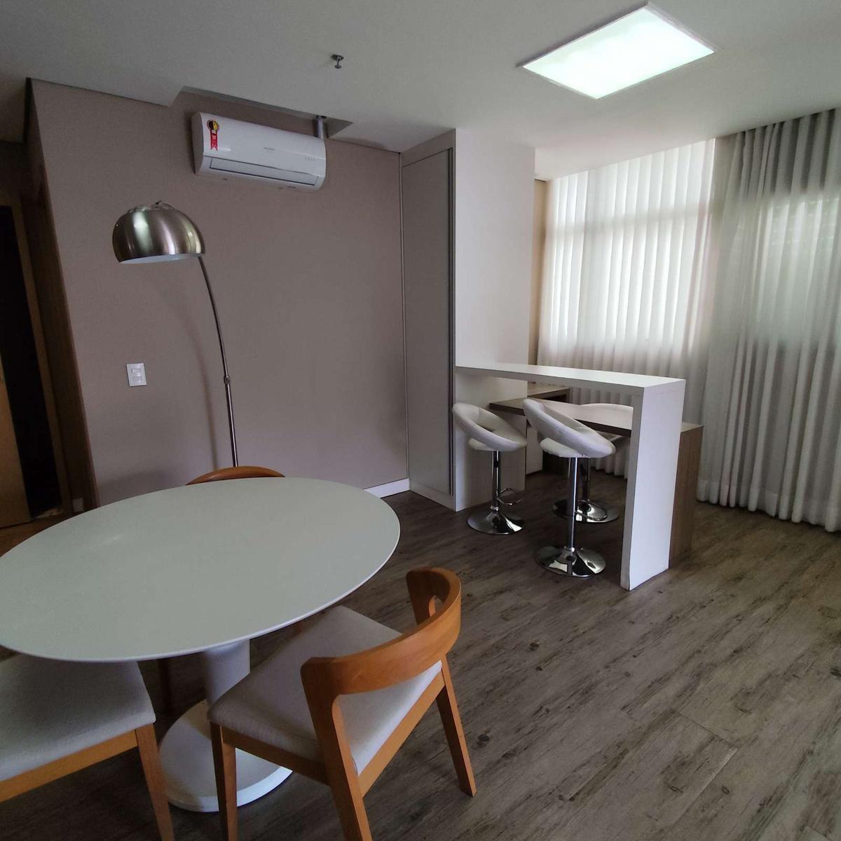 Cobertura, Luxemburgo, 1 Quarto, 2 Vagas, 1 Suíte