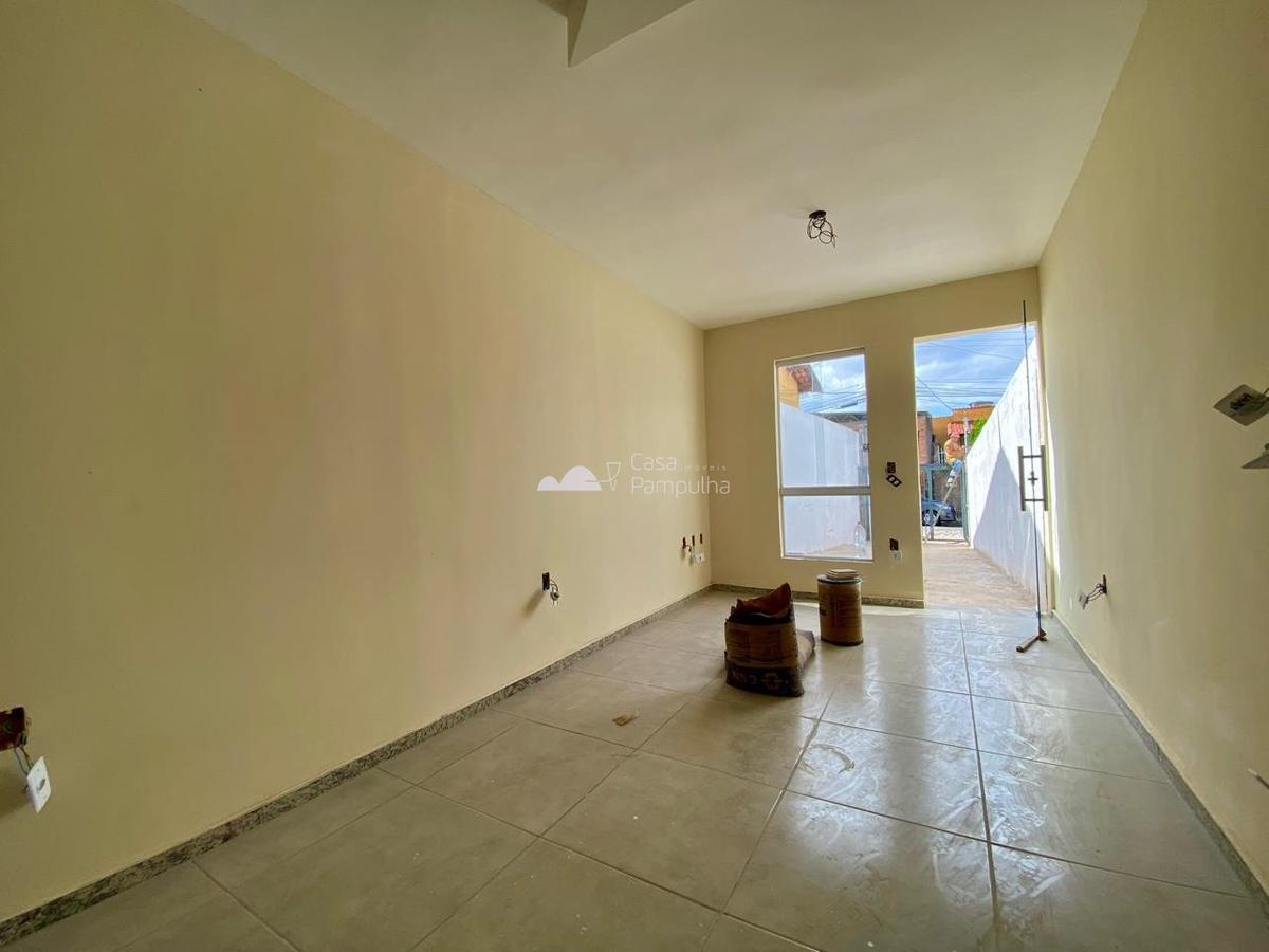 Casa, Jardim dos Comerciários, 2 Quartos, 3 Vagas