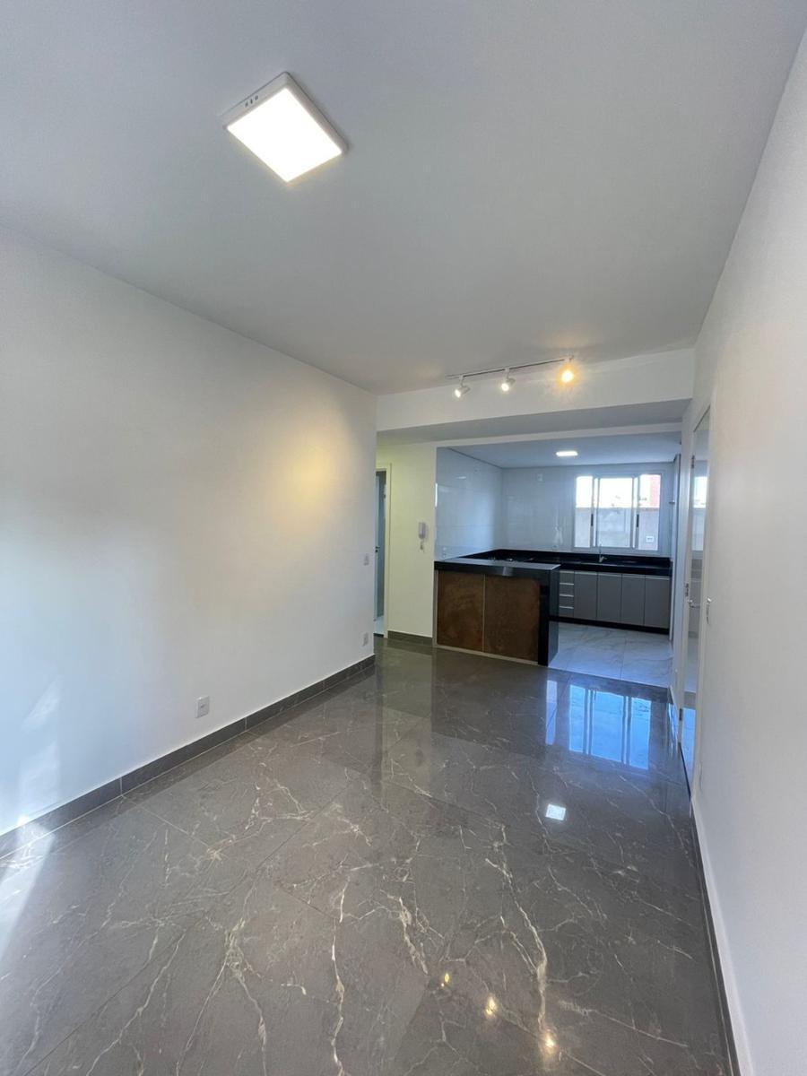 Apartamento, Sagrada Família, 3 Quartos, 2 Vagas, 1 Suíte