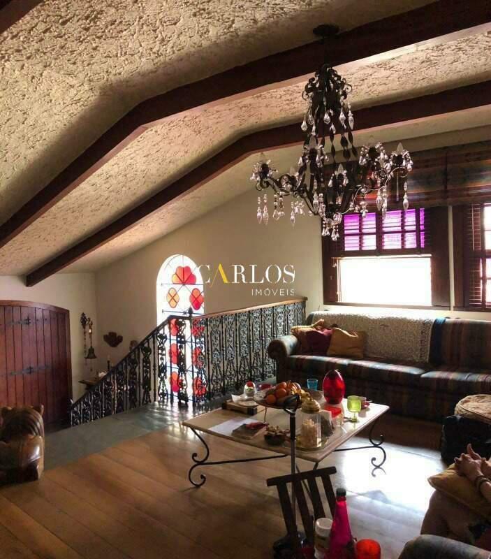 Casa Comercial, Santa Lúcia, 4 Quartos, 3 Vagas, 2 Suítes
