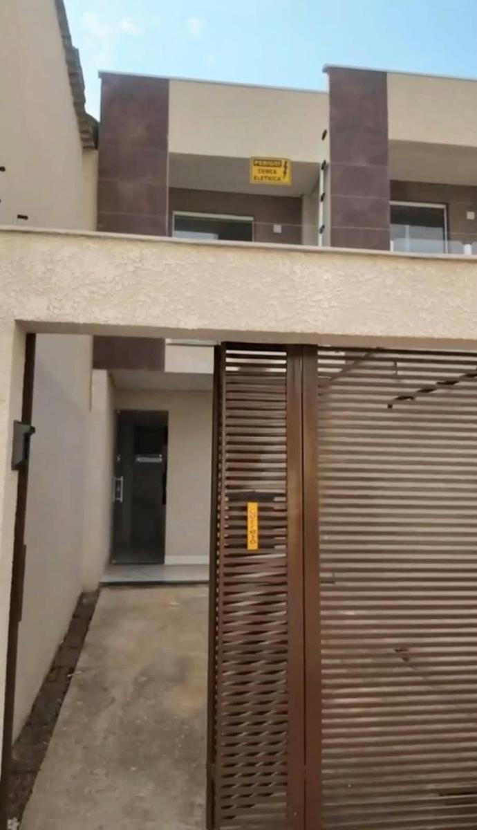 Casa, Candelária, 2 Quartos, 1 Vaga, 2 Suítes