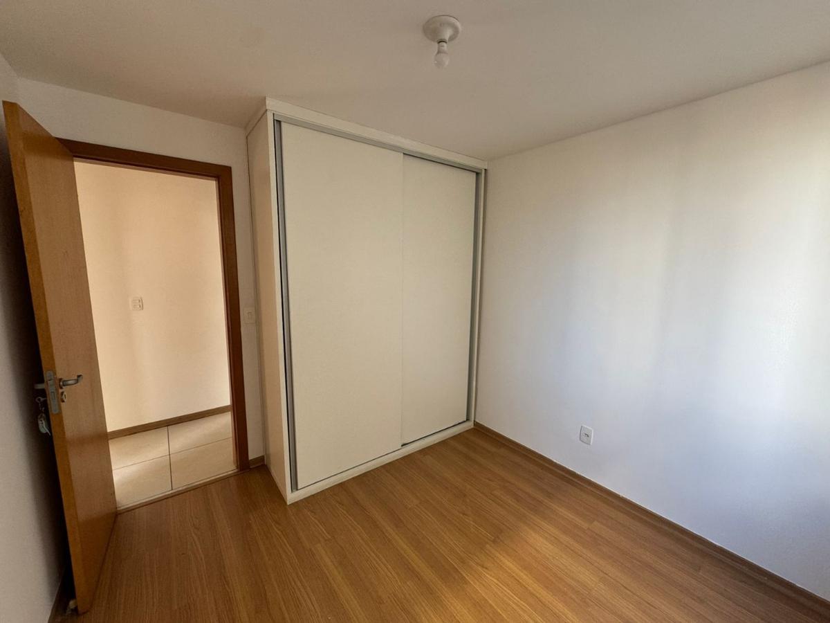 Apartamento, Floresta, 3 Quartos, 2 Vagas, 1 Suíte