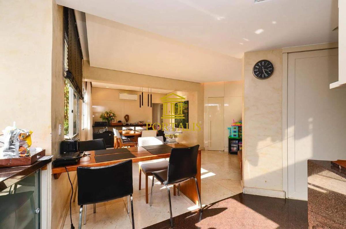 Apartamento, Savassi, 4 Quartos, 2 Vagas, 1 Suíte