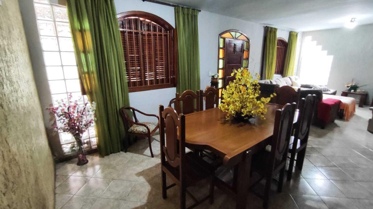 Casa, Pedra Azul, 4 Quartos, 3 Vagas, 1 Suíte