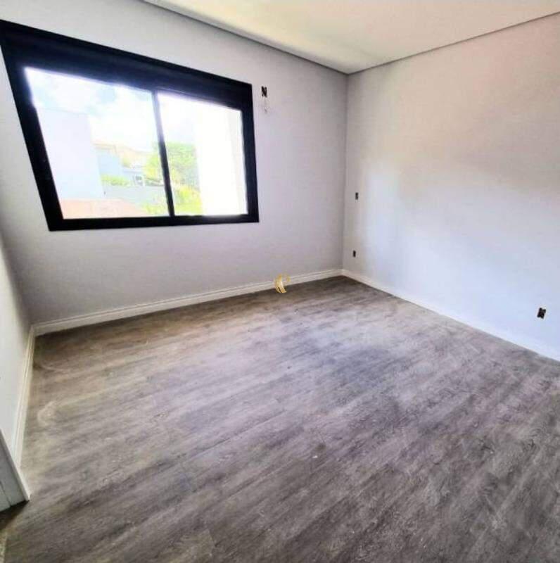 Casa, Alphaville, 4 Quartos, 4 Vagas, 1 Suíte