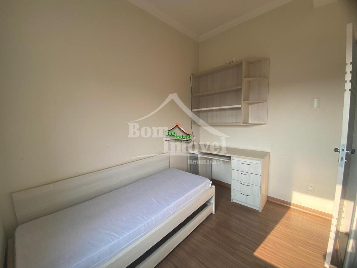 Casa, Centro, 2 Quartos, 6 Vagas, 1 Suíte