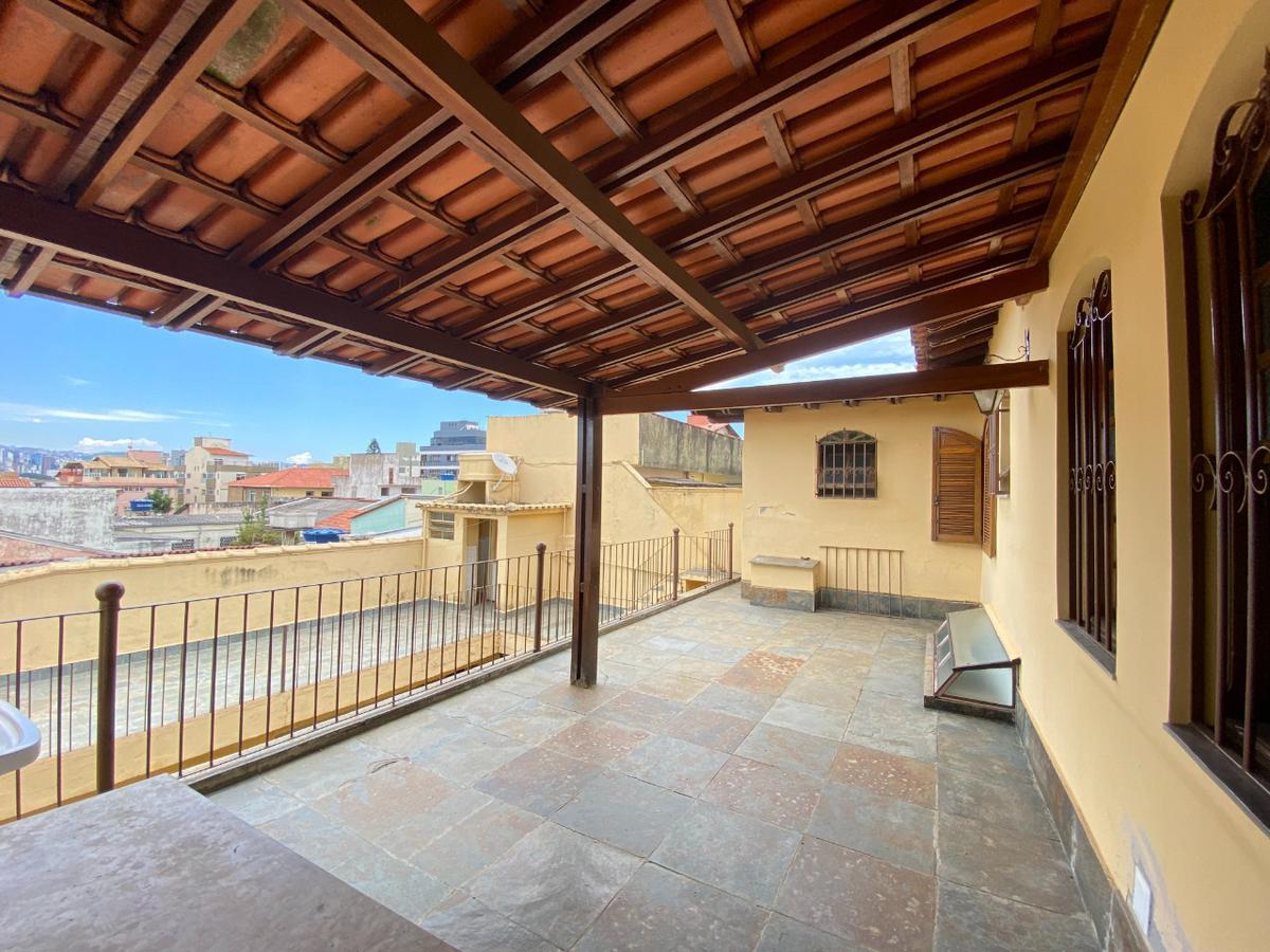 Casa, Sagrada Família, 7 Quartos, 4 Vagas, 2 Suítes