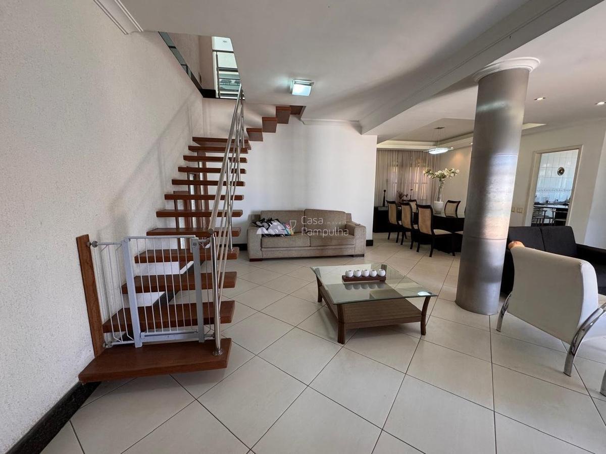 Casa, Itapoã, 4 Quartos, 8 Vagas, 3 Suítes