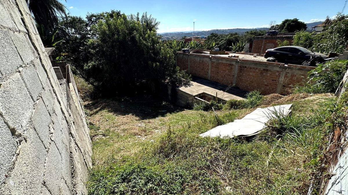Lote, Nova Gameleira, 0 Quarto, 0 Vaga