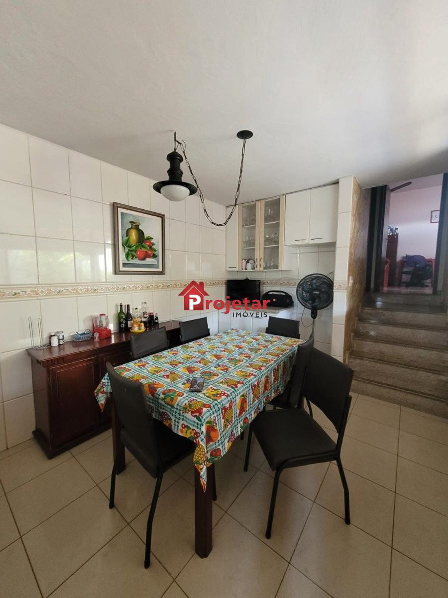 Casa, Sagrada Família, 5 Quartos, 2 Vagas, 3 Suítes