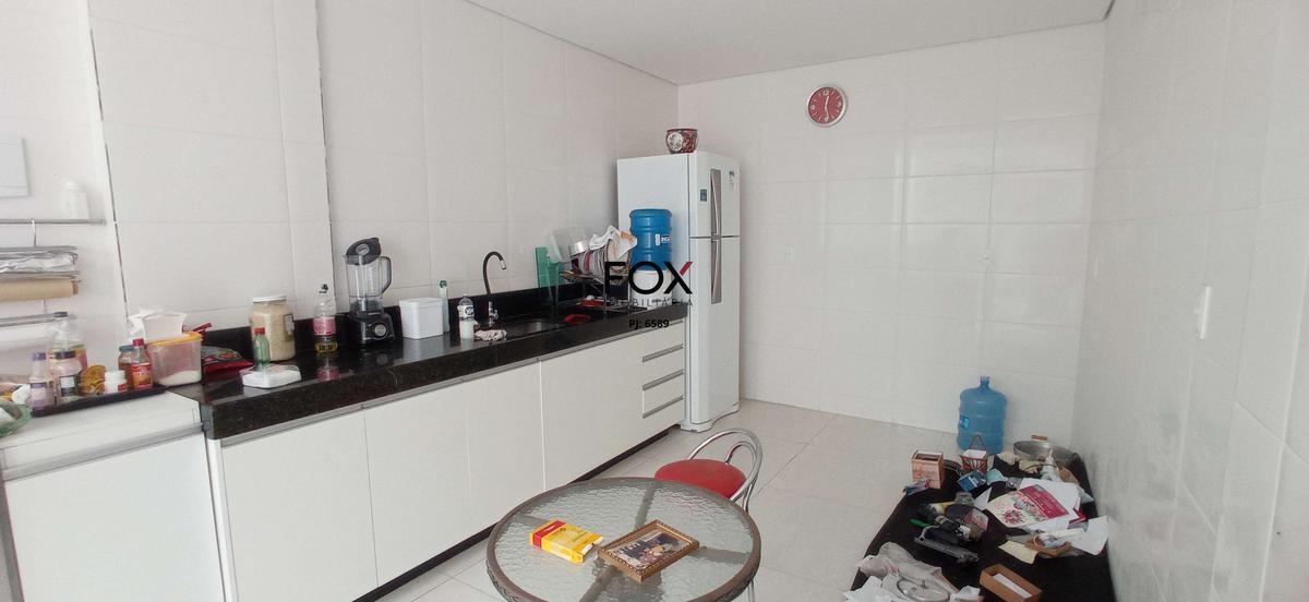 Casa, Colégio Batista, 2 Quartos, 2 Vagas, 1 Suíte