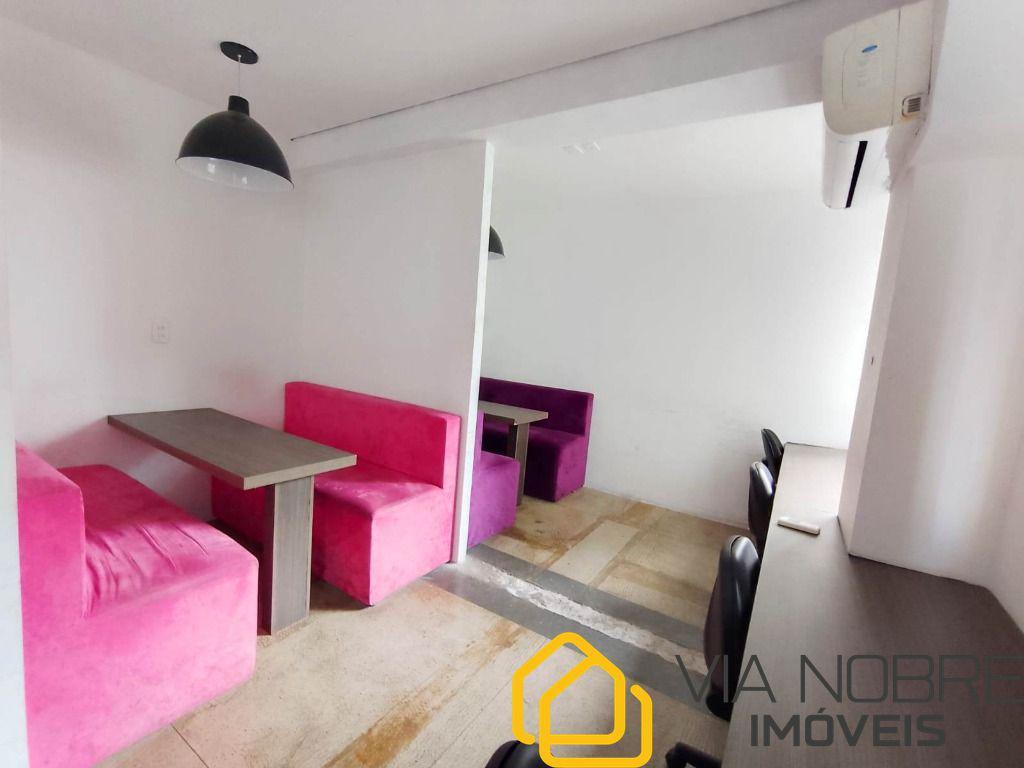 Sala, Lourdes, 1 Vaga