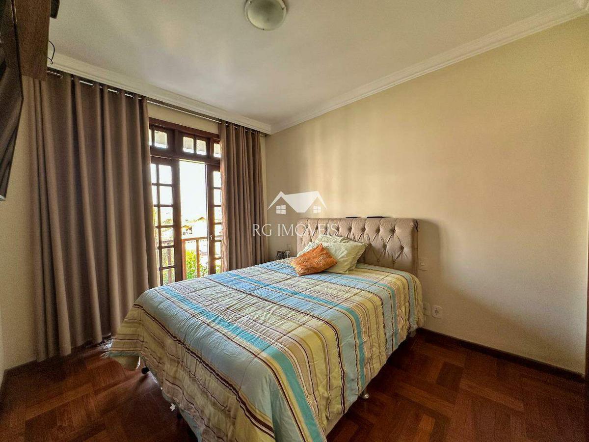 Casa, Tirol, 4 Quartos, 0 Vaga, 1 Suíte